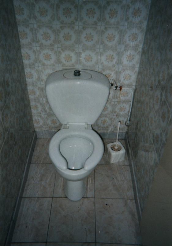unbekannte-toilette_02
